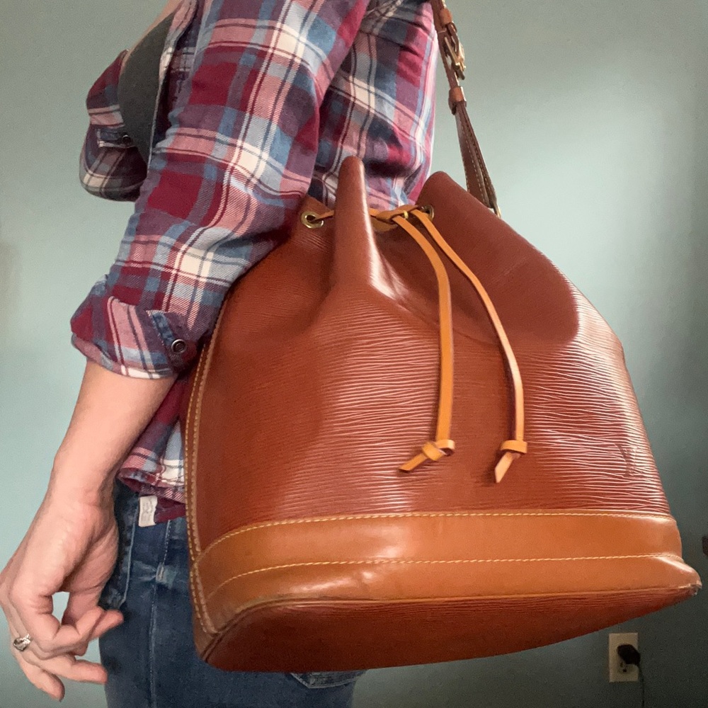 Vintage Louis Vuitton Noe Bucket Bag AR1904